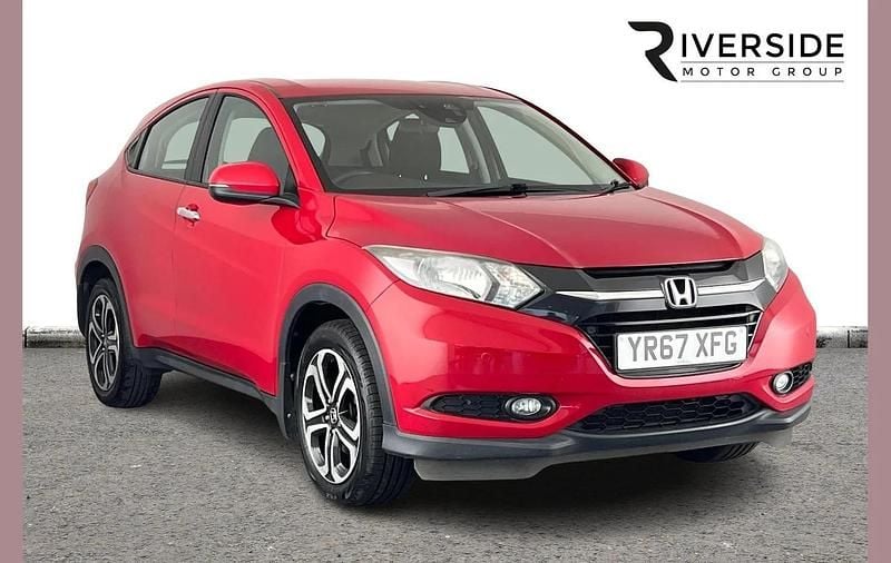 Milano red Used 2017 Honda HR-V SE SUV | £7,990 (Good price) - Image 1/4