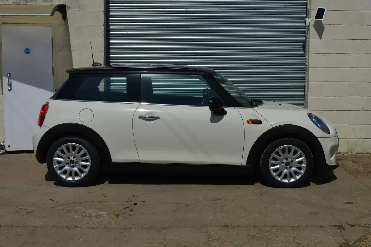 Used Mini Cooper Hatch 2014 White Hatchback