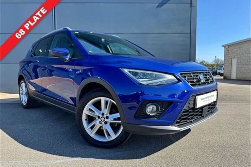 Blue Used 2018 Seat Arona FR SUV | £14,995 (Expensive) - Image 1/4