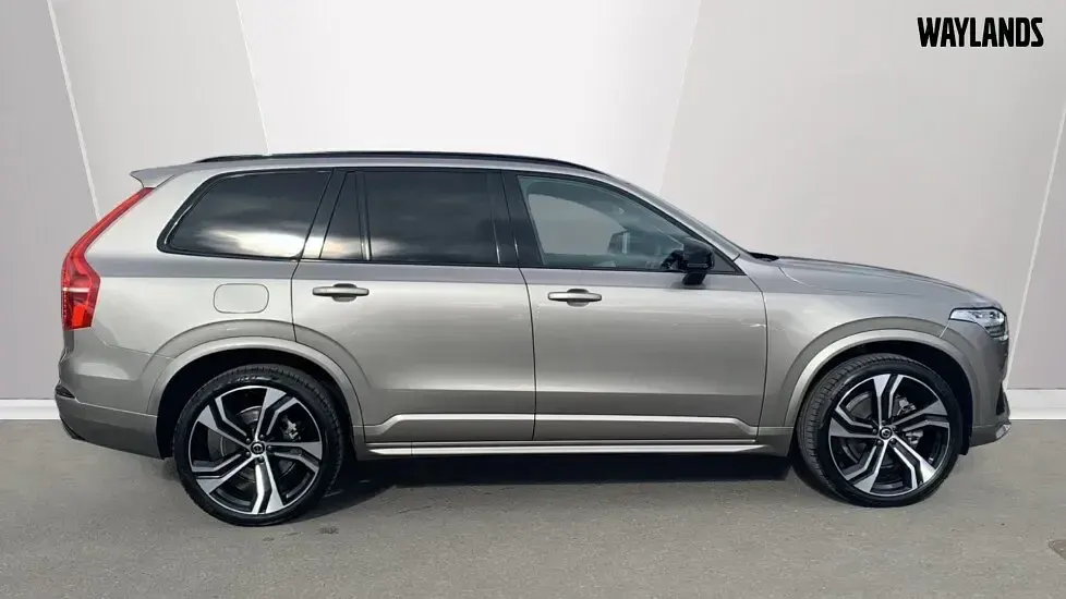 Used Volvo XC90 R-Design Pro 247 HP (181 kW) 2022 Grey SUV