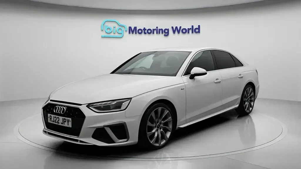 Used Audi A4 S-Line 150 HP (110 kW) 2022 White Sedan