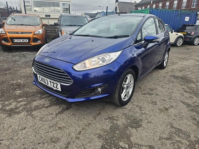Used Ford Fiesta Zetec 2013 Blue Hatchback