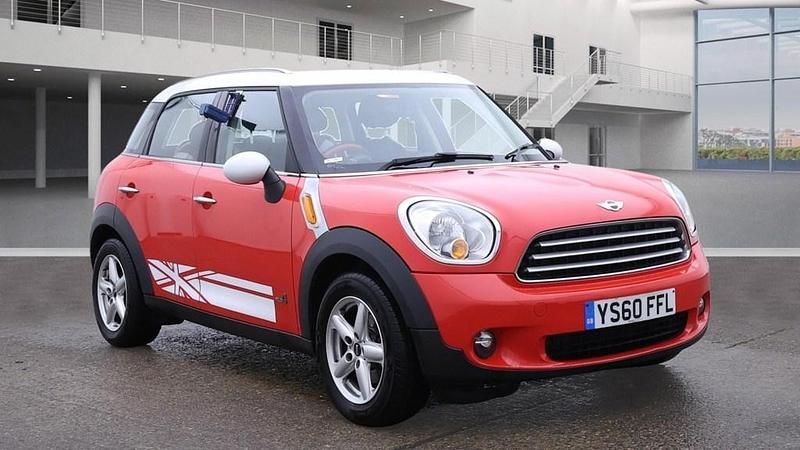 Red Used 2011 Mini Cooper D Countryman SUV | £4,990 (Fair price) - Image 1/4