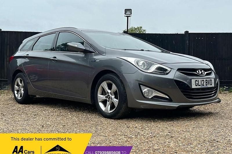 Silver Used 2012 Hyundai i40 Active Estate | £3,450 (Fair price) - Image 1/1