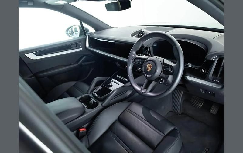 Usado Porsche Cayenne 348 CV (255 kW) 2024 Gris SUV