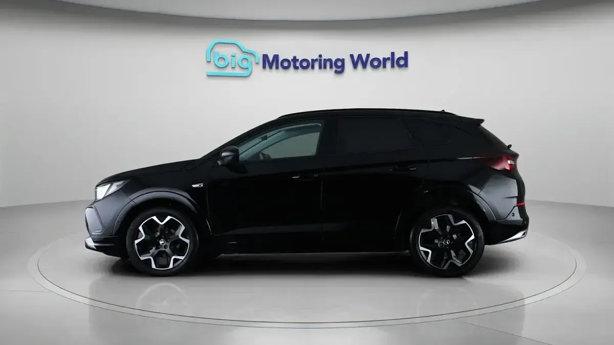 Gebraucht Vauxhall Grandland X Ultimate 129 PS (94 kW) 2022 Schwarz SUV
