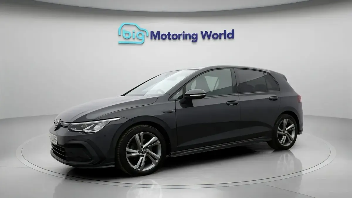 Used VW Golf VIII R-line 131 HP (96 kW) 2023 Grey Hatchback