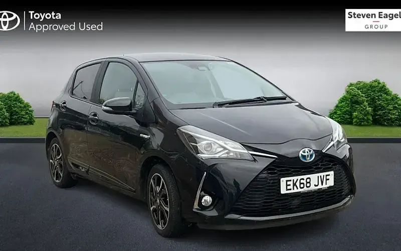 Used Toyota Yaris Design 101 HP (74 kW) 2018 Hatchback