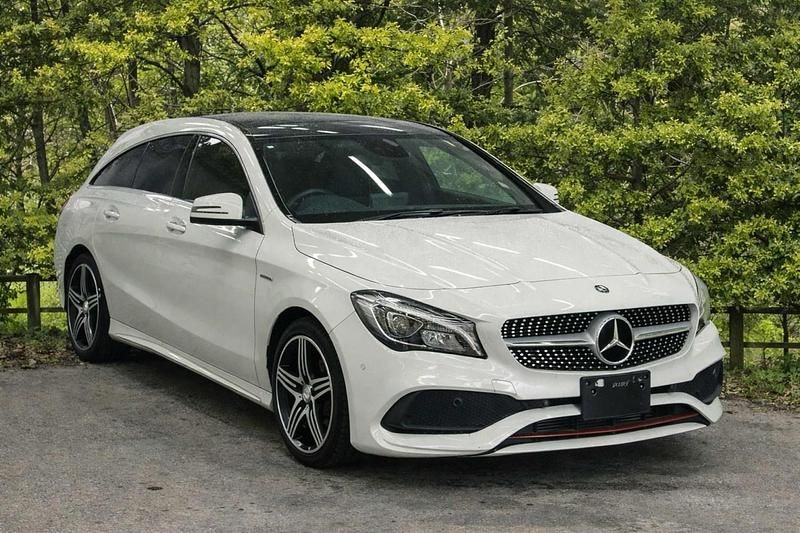 Used Mercedes CLA250 Shooting Brake AMG 218 HP (160 kW) 2016 White Estate