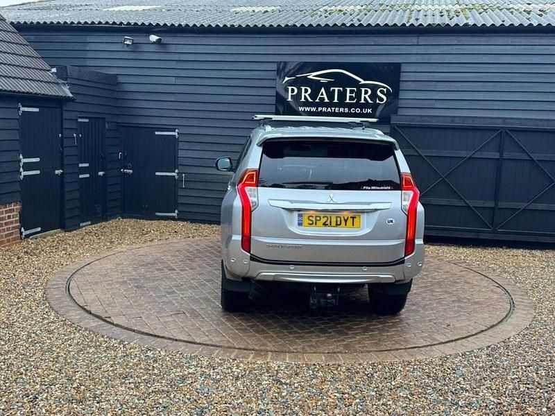 Used Mitsubishi Shogun 181 HP (133 kW) 2021 Silver SUV