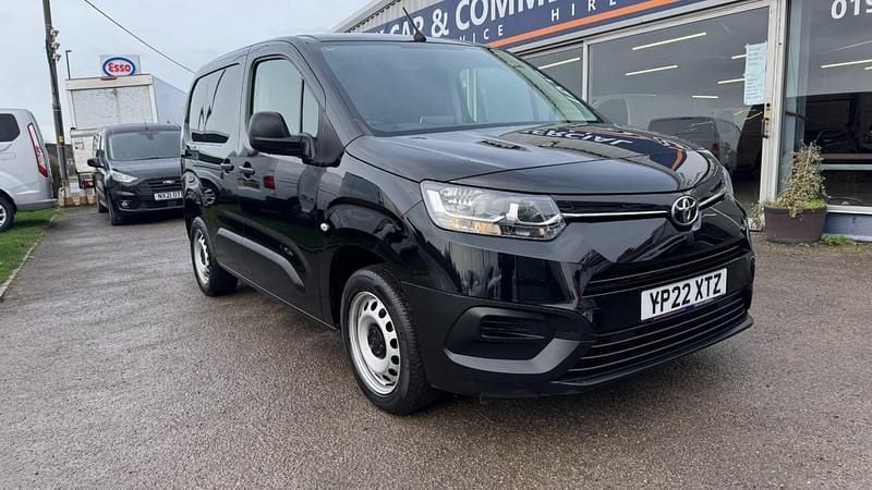 Used Toyota Proace Active 120 HP (88 kW) 2022 Black MPV