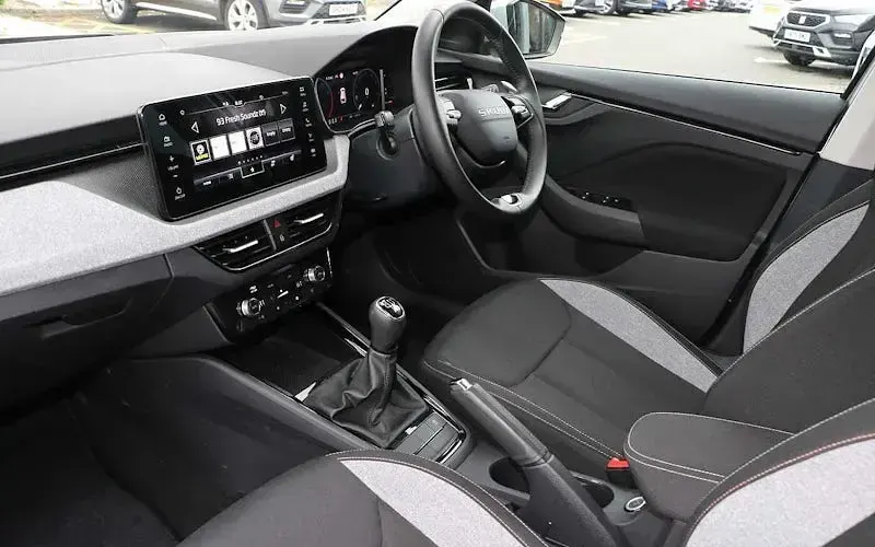 Used Skoda Kamiq SE 95 HP (69 kW) 2025 Brilliant silver metallic SUV
