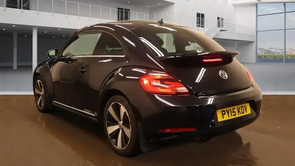 Used VW Beetle Sport 150 HP (110 kW) 2015 Black Hatchback