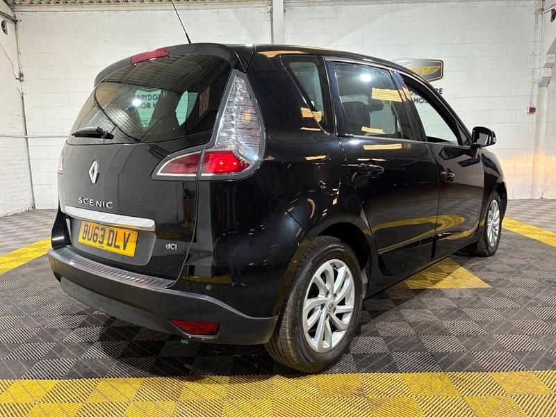 Used Renault Scénic III Dynamique 110 HP (80 kW) 2013 Black MPV