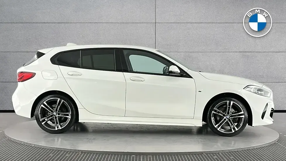 Used BMW 118 M Sport 134 HP (98 kW) 2022 White
