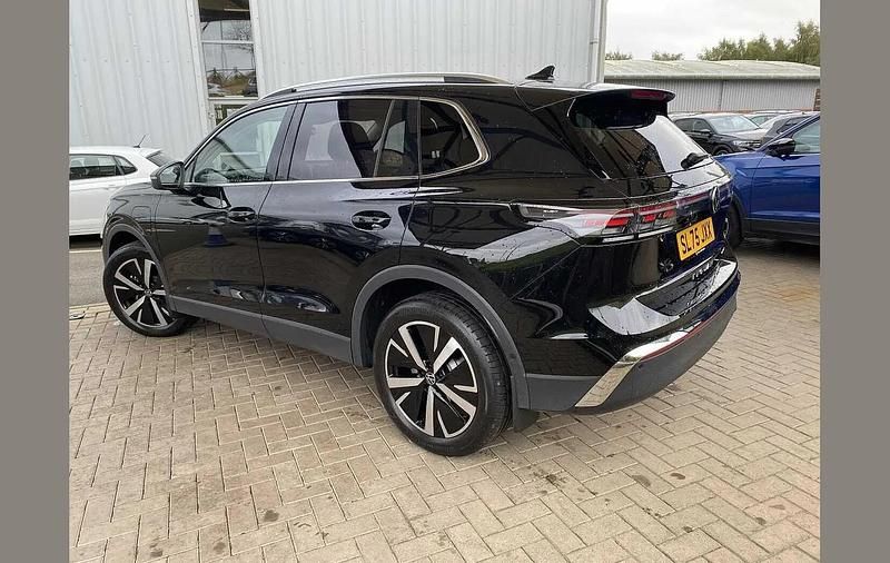 Used VW Tiguan Elegance 204 HP (150 kW) 2025 Black SUV