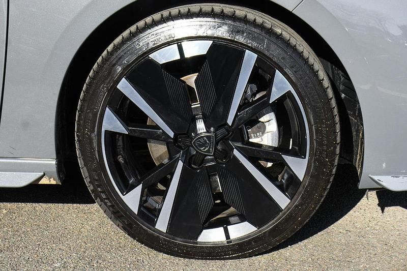 Used Peugeot 308 GT 143 HP (105 kW) 2025 Grey Hatchback