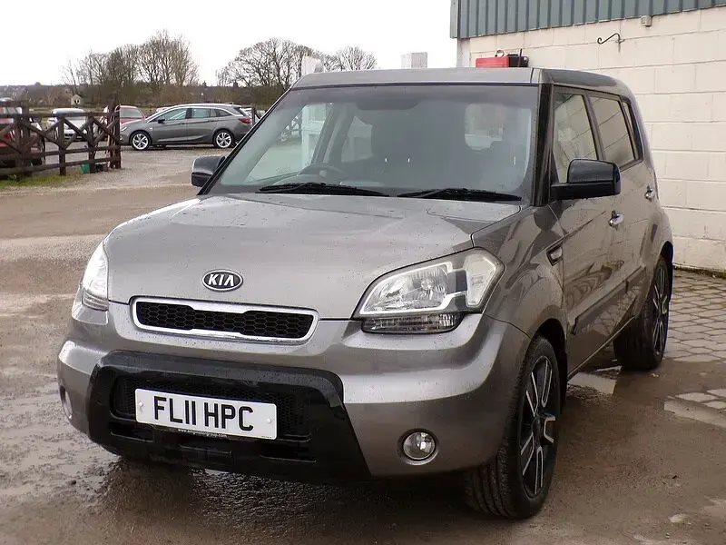 Used Kia Soul 126 HP (92 kW) 2011 Silver SUV