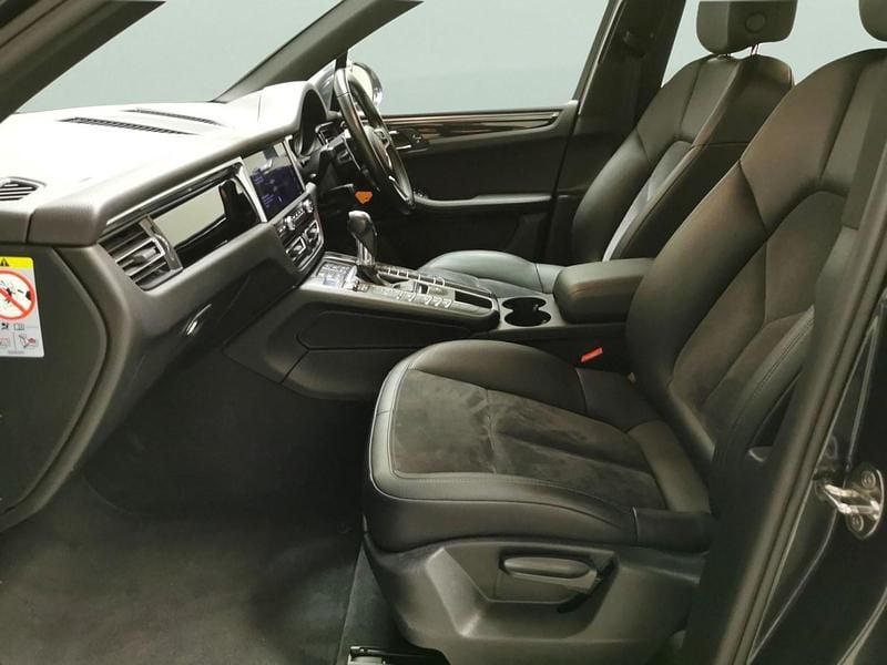 Used Porsche Macan 354 HP (260 kW) 2021 Grey SUV