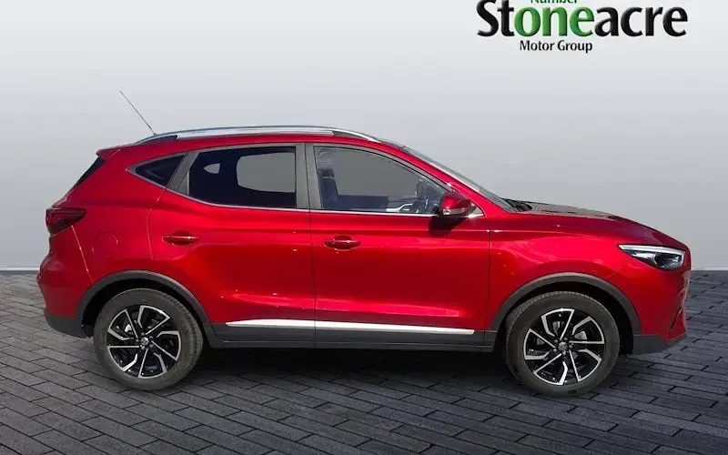 Used MG ZS Exclusive 111 HP (81 kW) 2024 Red SUV