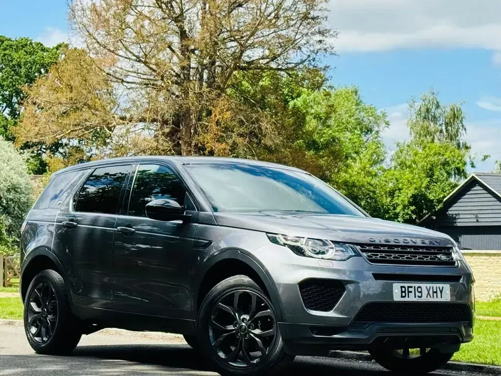 Used Land Rover Discovery 5 Landmark 2019 Grey SUV