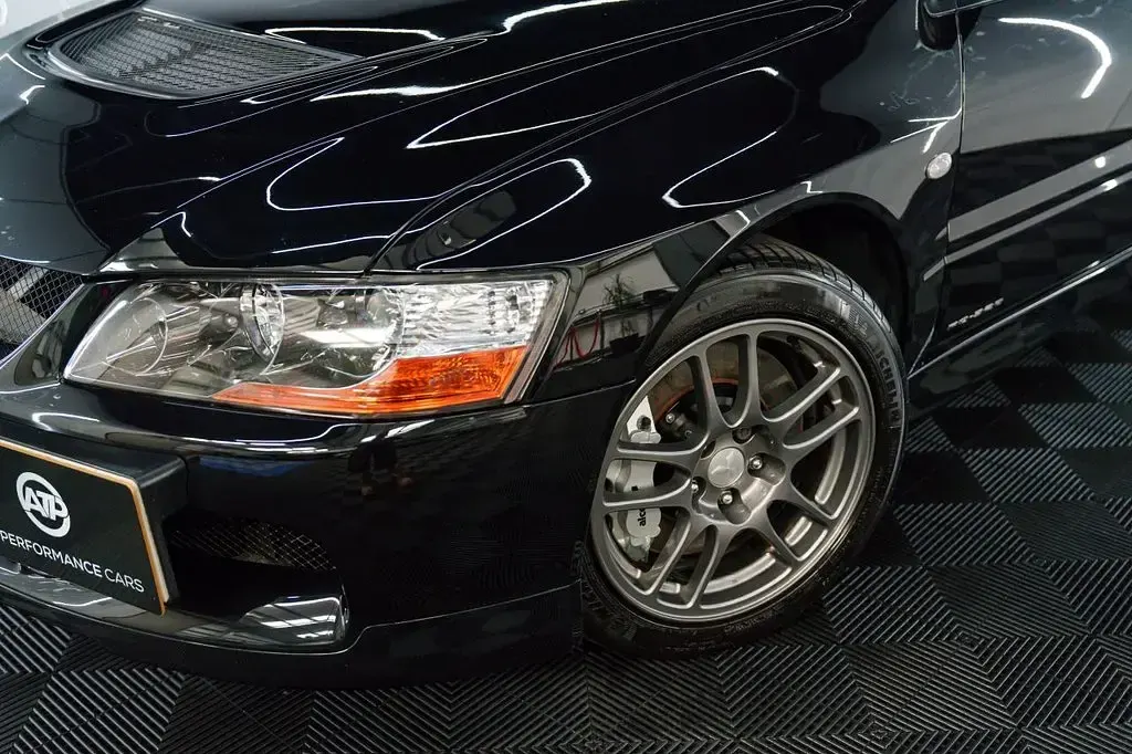 Used Mitsubishi Lancer 135 HP (99 kW) 2005 Black Estate