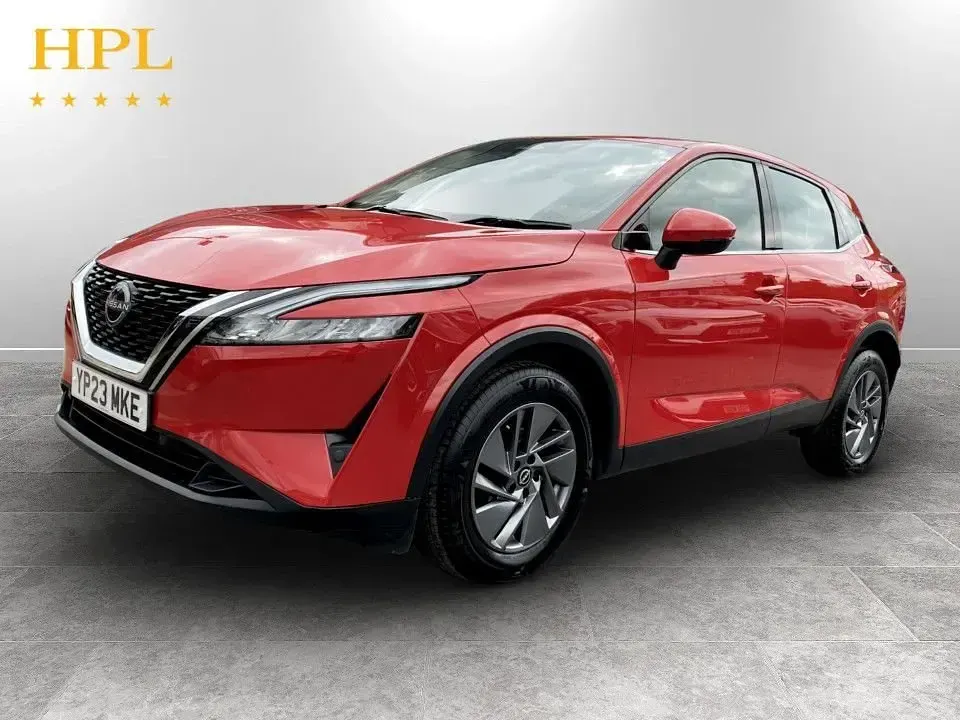 Used Nissan Qashqai Acenta Premium 140 HP (102 kW) 2023 Red SUV