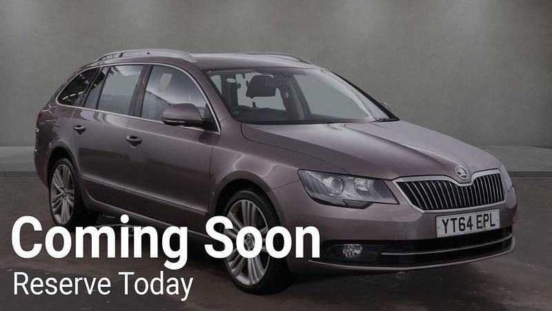 Used Skoda Superb Elegance 140 HP (102 kW) 2014 Mauve Estate