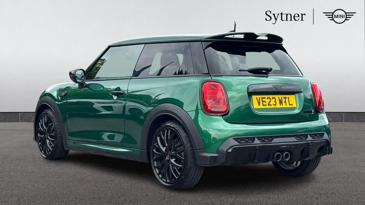 Used Mini Cooper S Sport 192 HP (141 kW) 2023 Green Hatchback