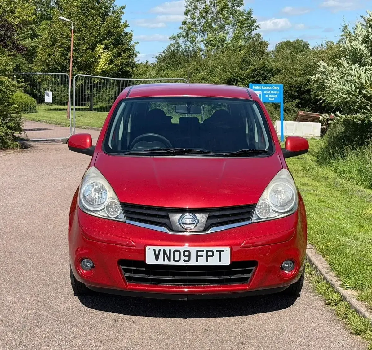 Used Nissan Note Acenta 110 HP (80 kW) 2009 Red Hatchback