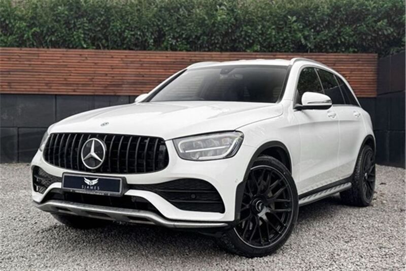 White Used 2019 Mercedes GLC220 AMG line SUV | £25,480 (Good price) - Image 1/4