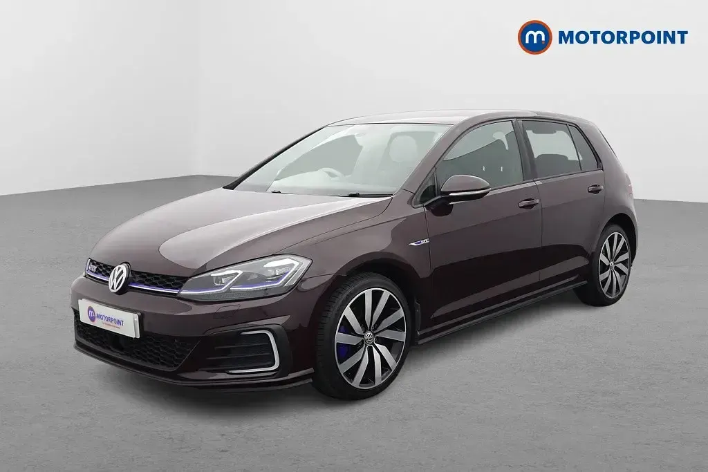 Begagnad VW Golf VII Advance 2018 Svart Halvkombi
