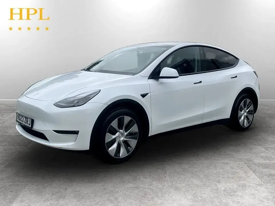 Used Tesla Model Y Long Range AWD 378 kW (514 HP) 2023 White SUV