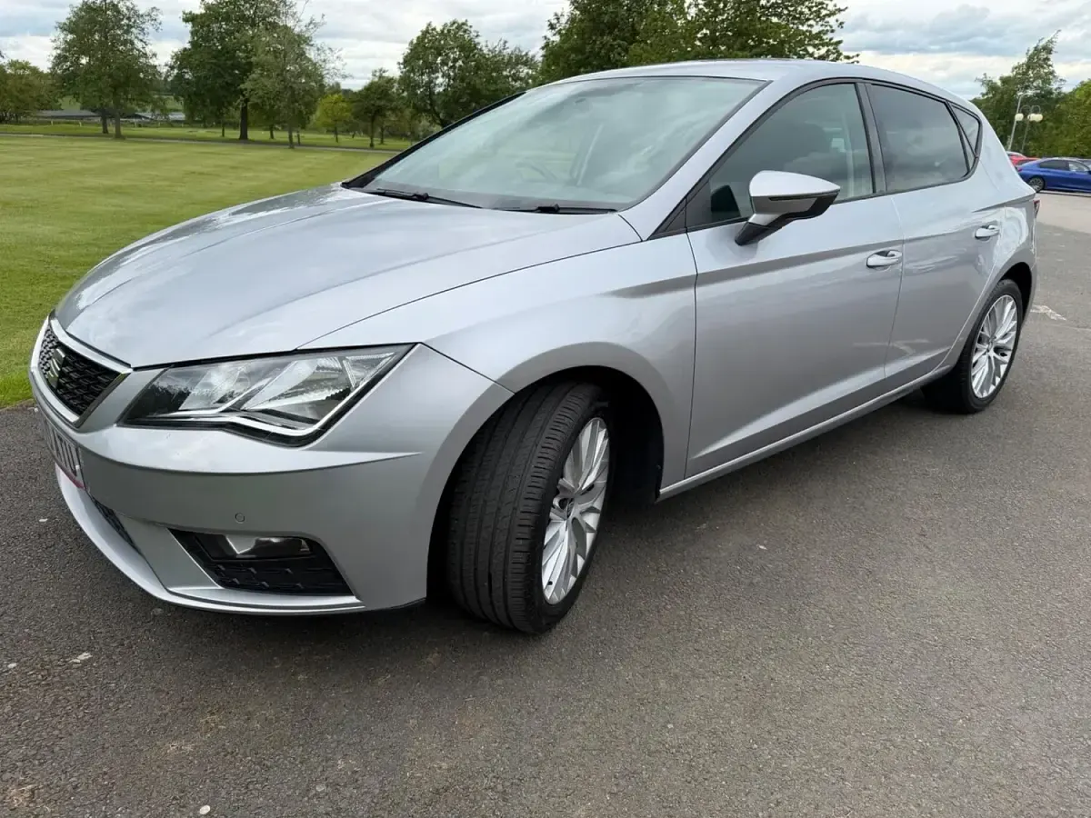 Used Seat Leon SE Dynamic 2020 Silver Hatchback