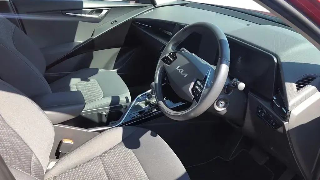 Used Kia Niro 2023 Orange SUV