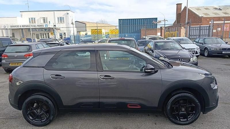 Used Citroën C4 Cactus Feel 82 HP (60 kW) 2018 Grey Hatchback