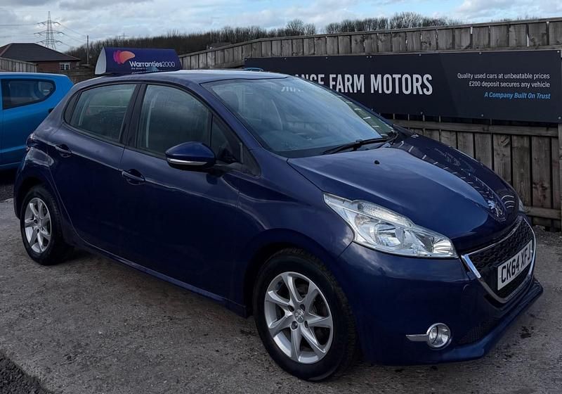 Gebraucht Peugeot 208 Active 115 PS (84 kW) 2014 Blau Kleinwagen