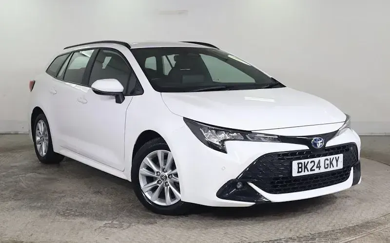 Used Toyota Corolla 140 HP (102 kW) 2024 Estate