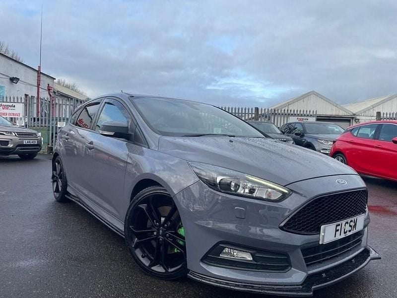 Used Ford Focus ST 185 HP (136 kW) 2017 Grey Hatchback