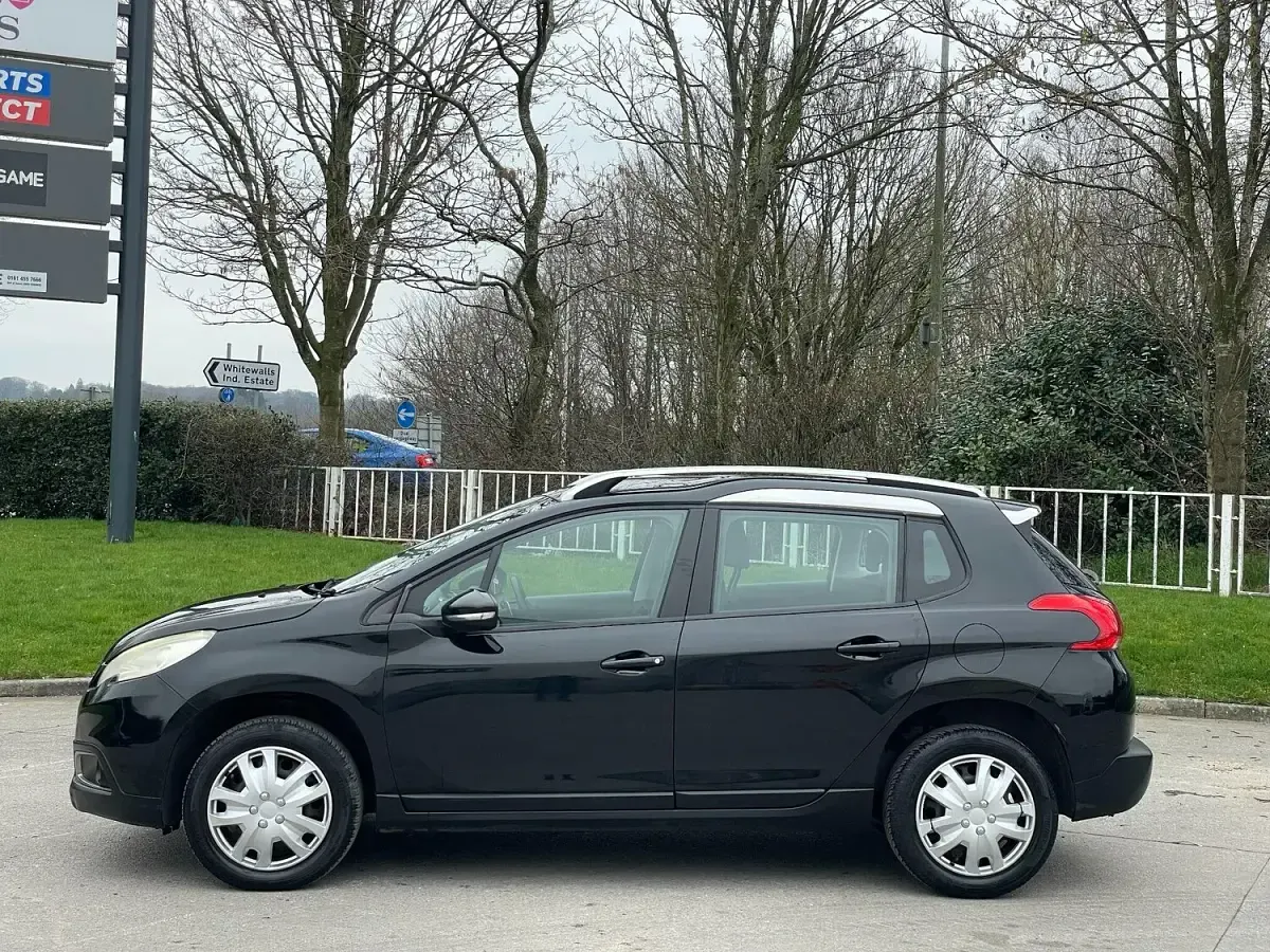 Used Peugeot 2008 Active 115 HP (84 kW) 2013 Black SUV