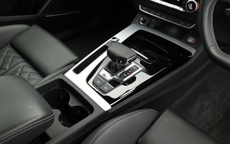 Image 2/4