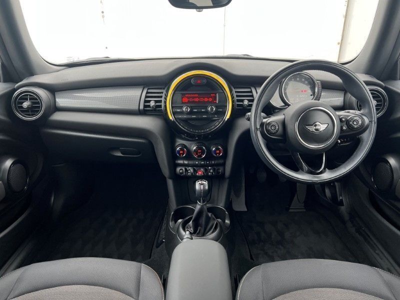 Used Mini Cooper Hatch 134 HP (98 kW) 2017 Grey Hatchback