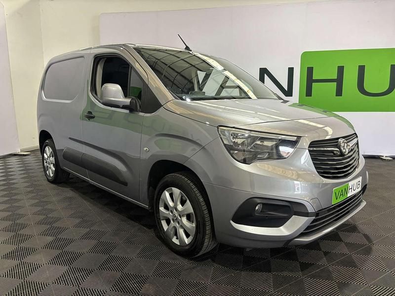 Grey Used 2021 Vauxhall Combo Edition MPV | £10,194 (Expensive) - Image 1/4