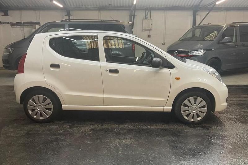 White Used 2014 Suzuki Alto SZ3 Hatchback | £2,495 (Super price) - Image 1/1