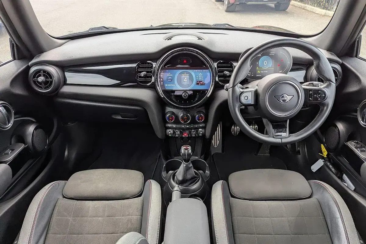 Used Mini Cooper S Hatch 176 HP (129 kW) 2021 Black Hatchback