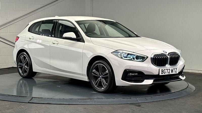 White Used 2022 BMW 118 Sport Line Hatchback | £18,250 (Good price) - Image 1/4