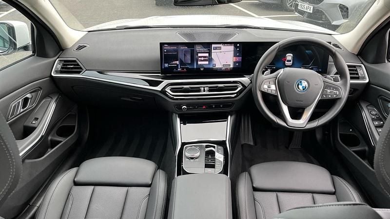 Used BMW 330e Sport Line 288 HP (211 kW) 2024 White Sedan