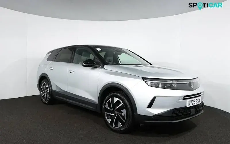 Używany Vauxhall Grandland X Ultimate 136 KM (100 kW) 2025 SUV