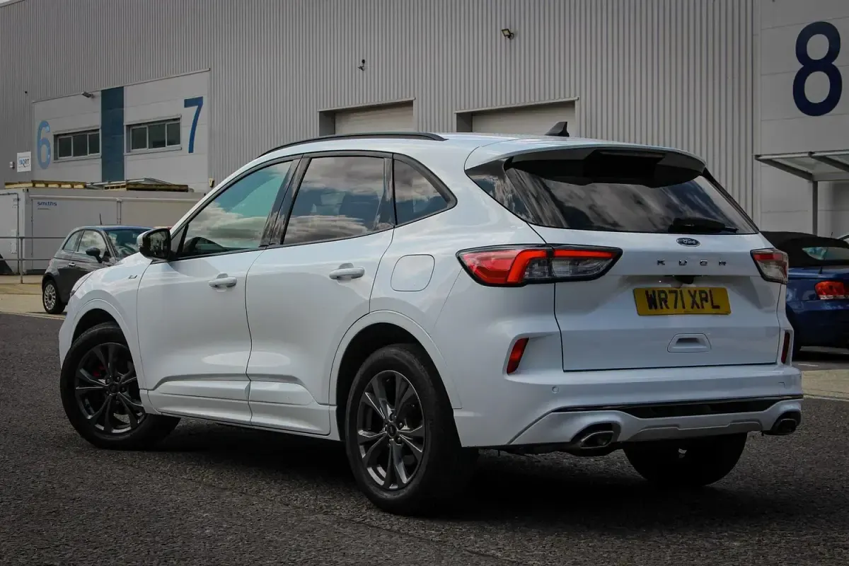Used Ford Kuga ST-Line 120 HP (88 kW) 2021 White SUV