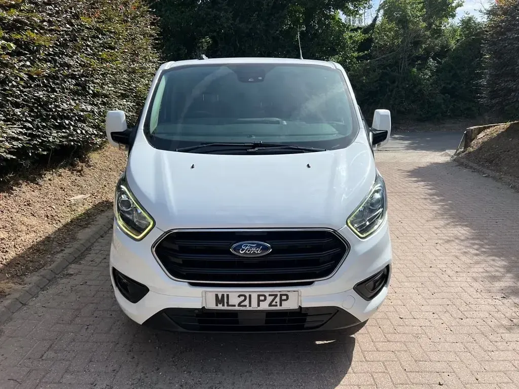 Used Ford Transit Custom Limited 2021 White Van